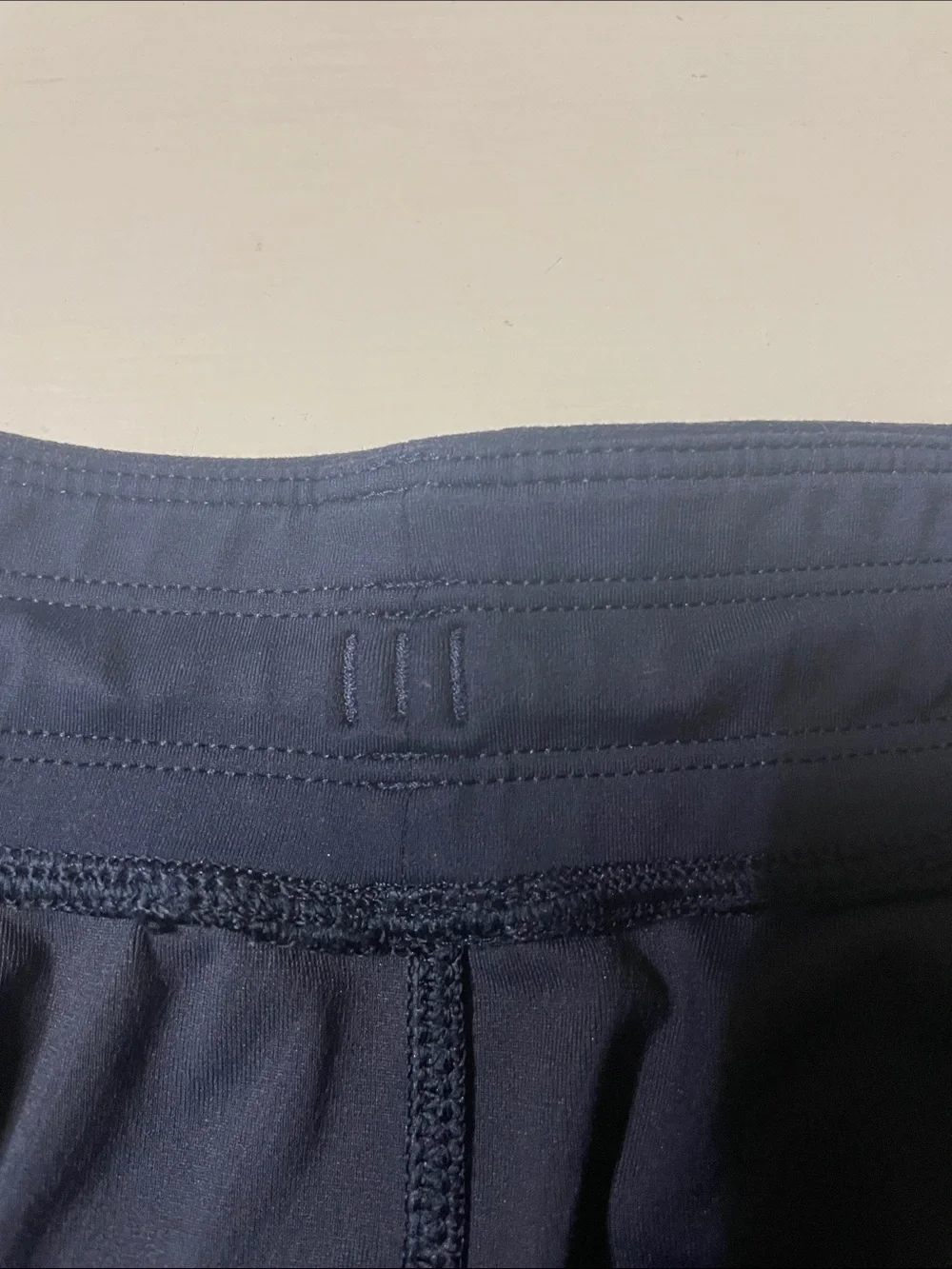 Lululemon men’s 9 inch inseam shirt size large